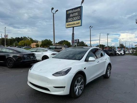 TESLA MODEL Y 2023 7SAYGDEE7PF697577 image